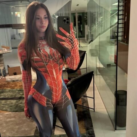 Sophierain Exclusive 2 photos 1 nude